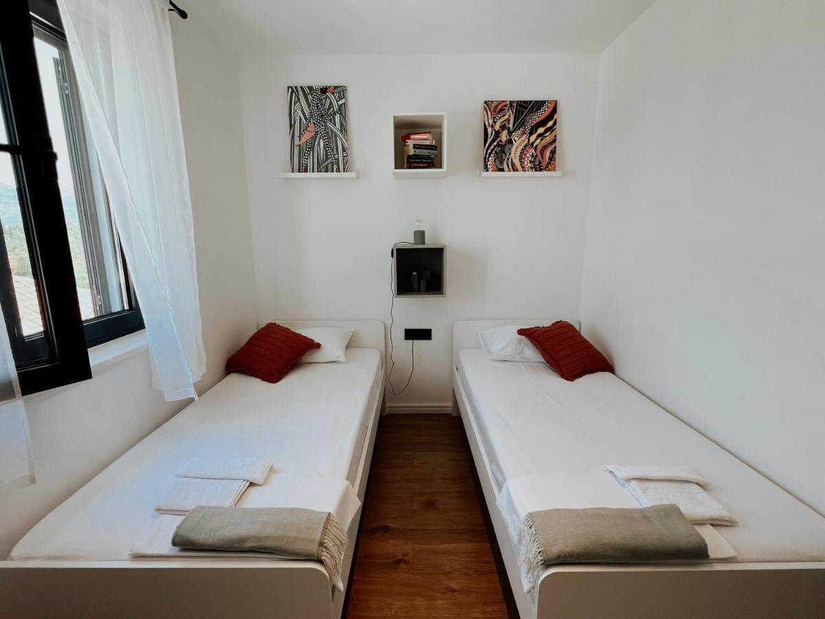 Dawn & Dusk - Modern Two Bedroom Apartment With Mountain Views Čilipi Εξωτερικό φωτογραφία